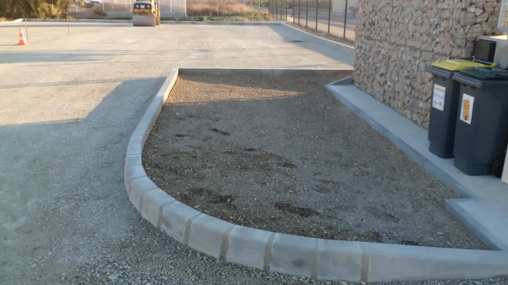 bordures ou caniveaux