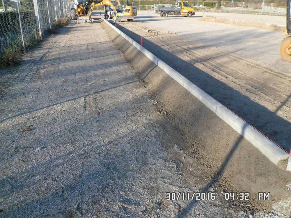 bordures ou caniveaux